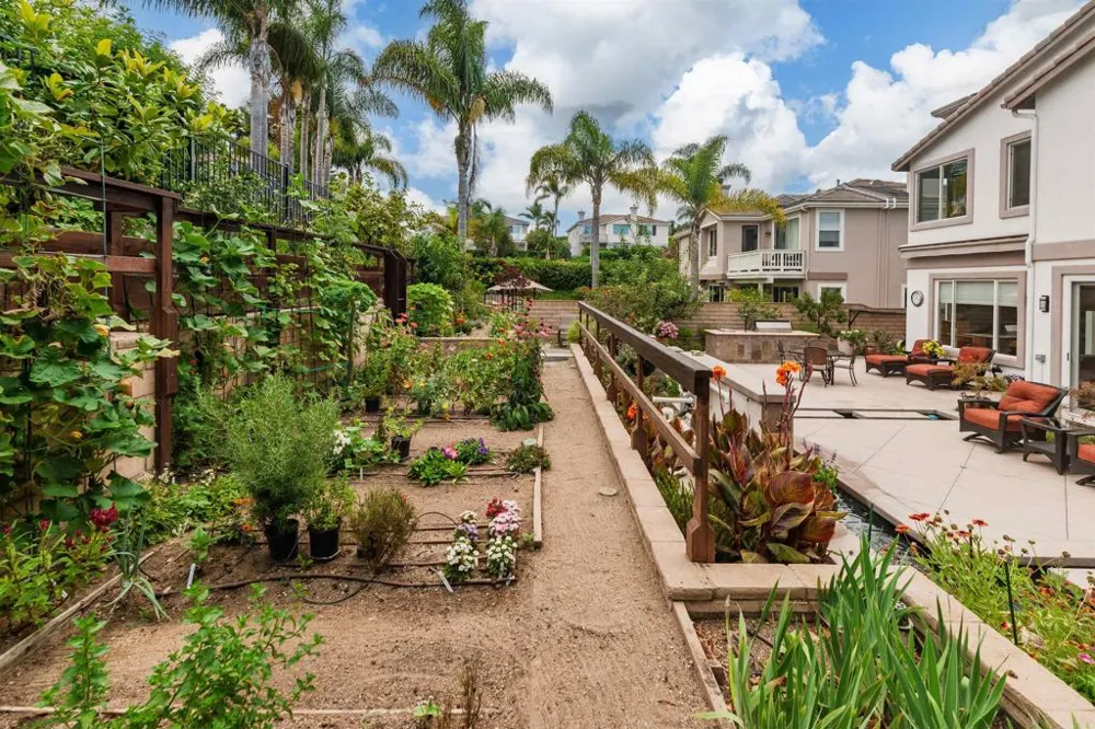 6740 Camphor Place Carlsbad, CA 92011