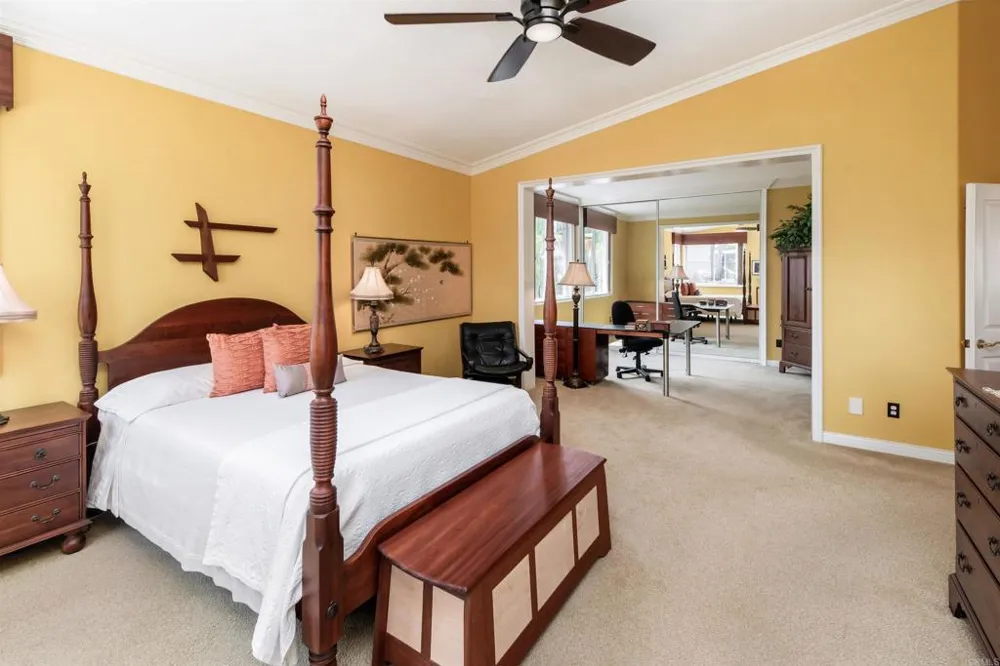 6740 Camphor Place Carlsbad, CA 92011