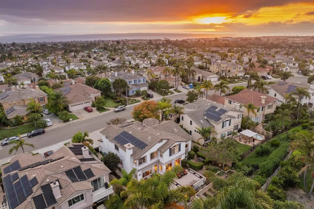 6740 Camphor Place Carlsbad, CA 92011
