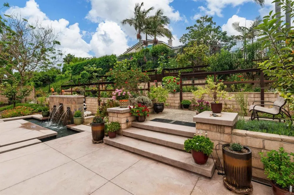 6740 Camphor Place Carlsbad, CA 92011
