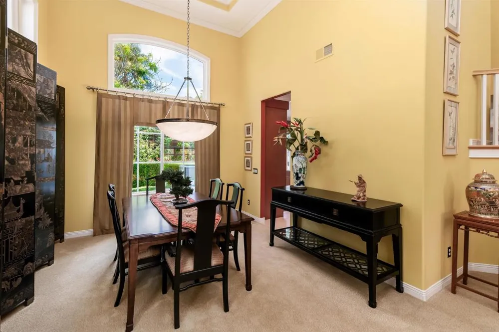 6740 Camphor Place Carlsbad, CA 92011