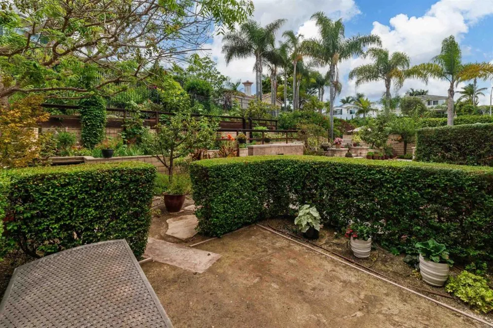 6740 Camphor Place Carlsbad, CA 92011
