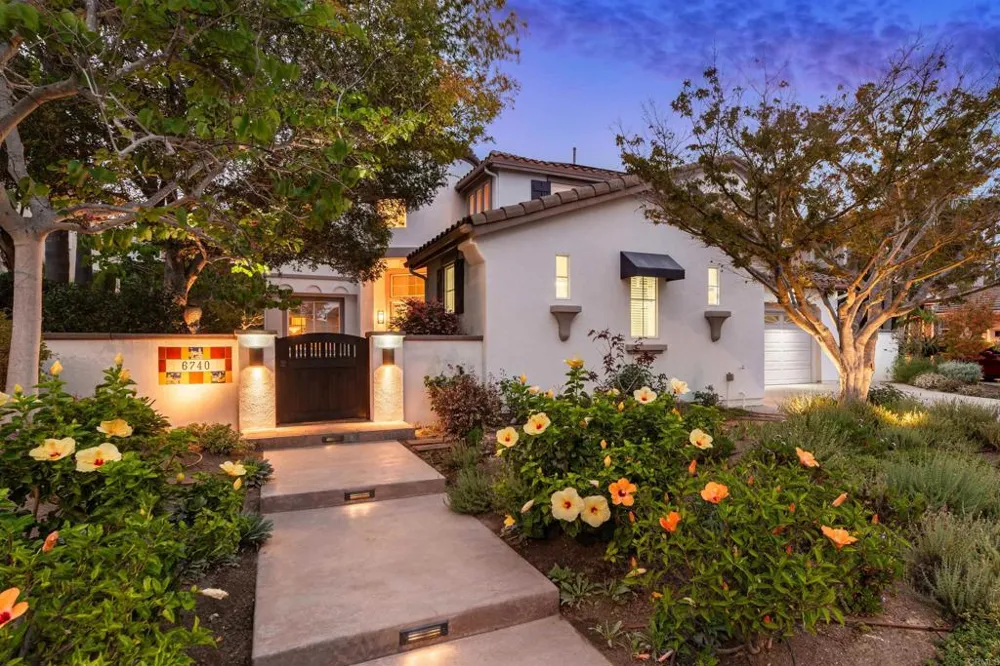 6740 Camphor Place Carlsbad, CA 92011
