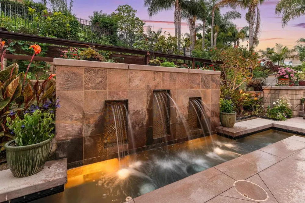 6740 Camphor Place Carlsbad, CA 92011