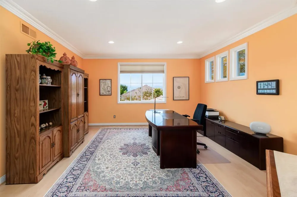 6740 Camphor Place Carlsbad, CA 92011