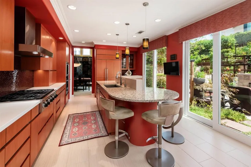 6740 Camphor Place Carlsbad, CA 92011
