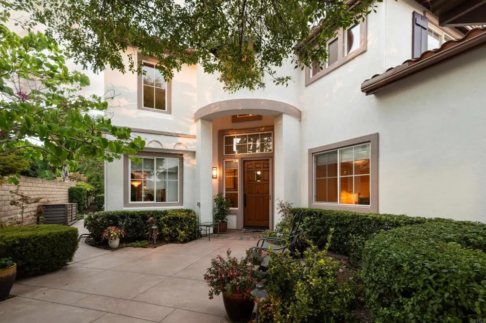 6740 Camphor Place Carlsbad, CA 92011