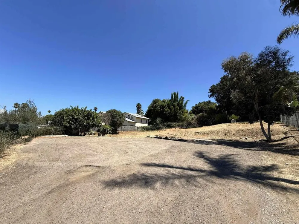 880 Stevens Avenue Solana Beach, CA 92075