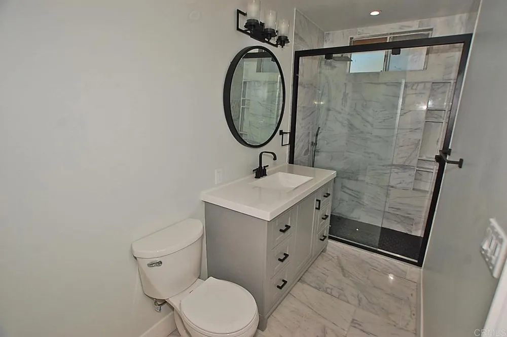 880 Stevens Avenue Solana Beach, CA 92075