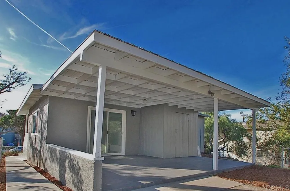 880 Stevens Avenue Solana Beach, CA 92075