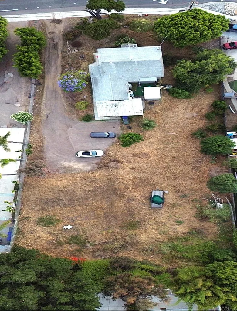 880 Stevens Avenue Solana Beach, CA 92075