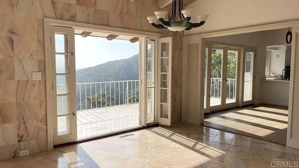 7311 Rue Michael La Jolla, CA 92037