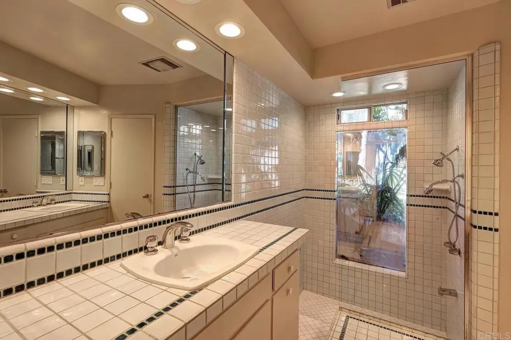 7311 Rue Michael La Jolla, CA 92037