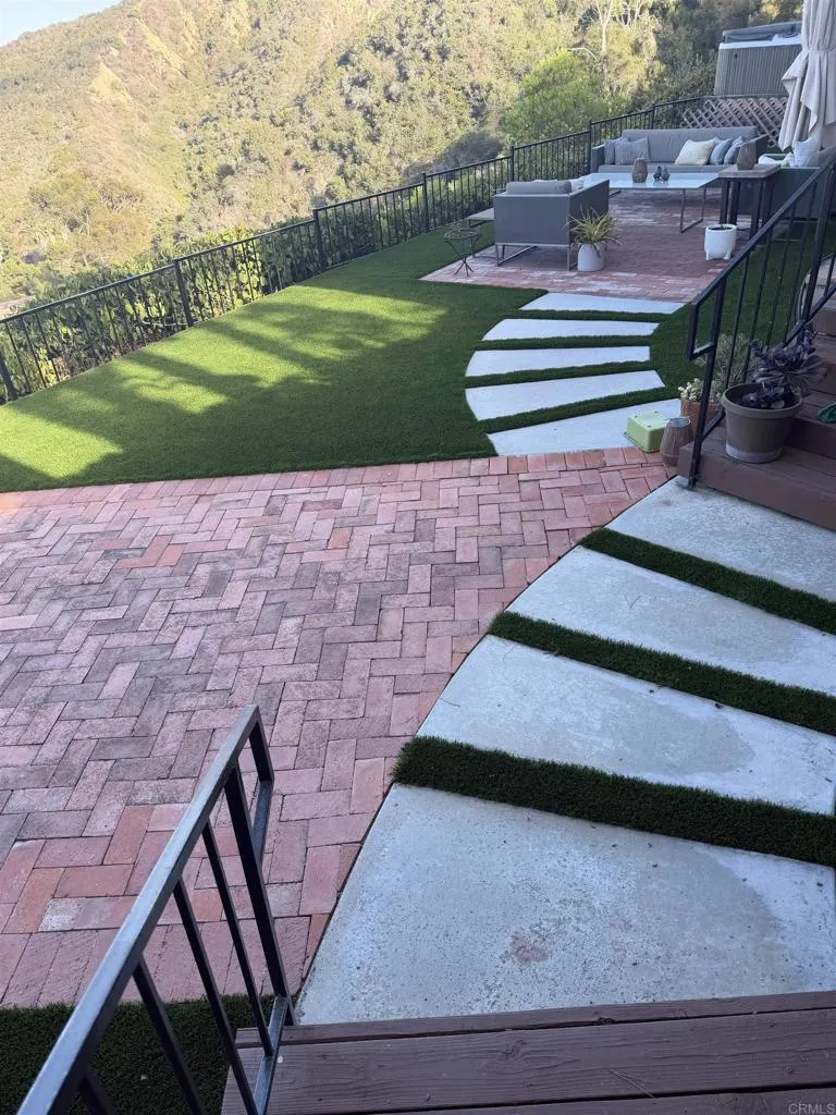 7311 Rue Michael La Jolla, CA 92037