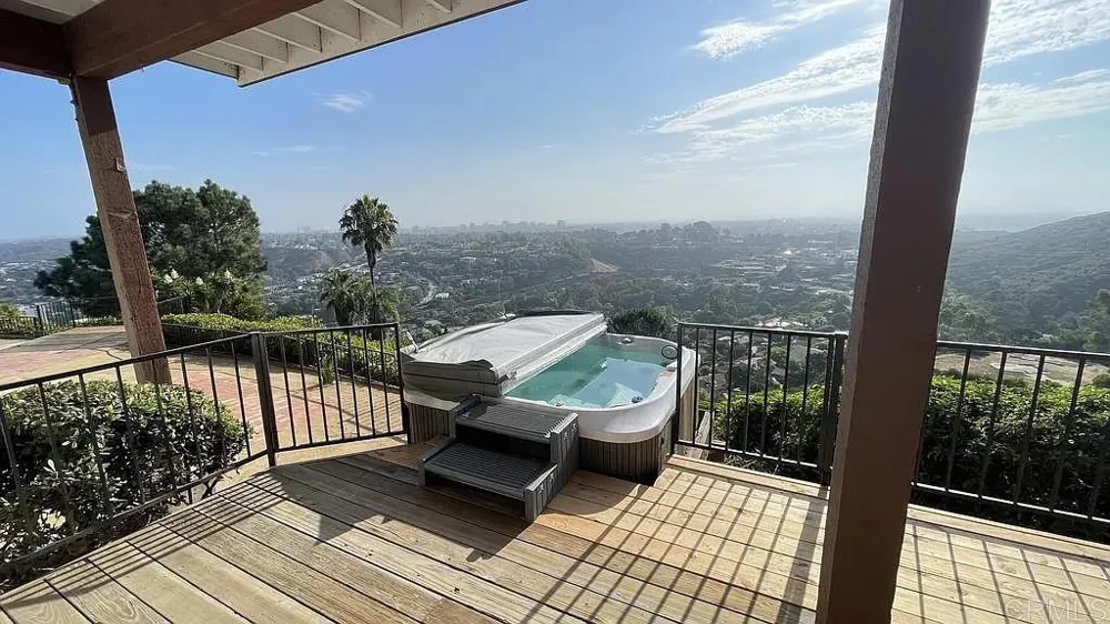 7311 Rue Michael La Jolla, CA 92037