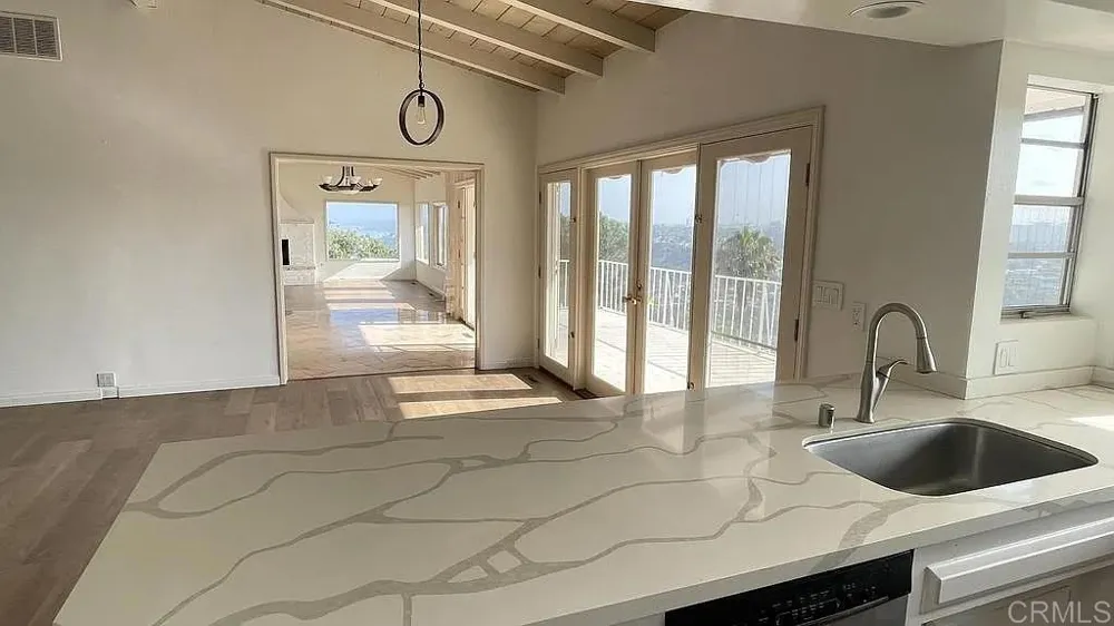 7311 Rue Michael La Jolla, CA 92037