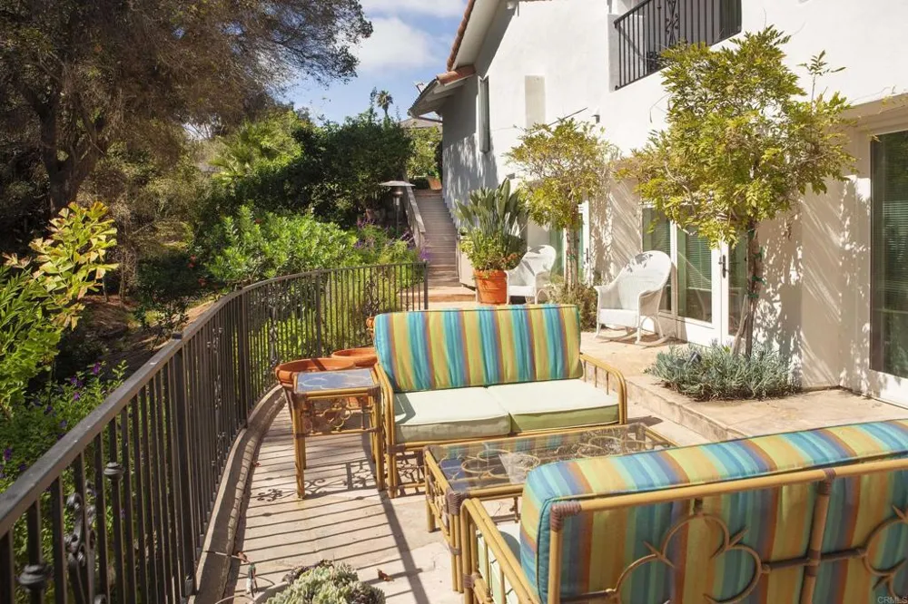 16925 La Gracia Rancho Santa Fe, CA 92067