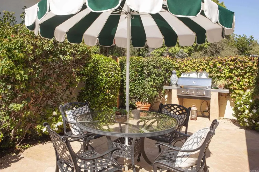 16925 La Gracia Rancho Santa Fe, CA 92067