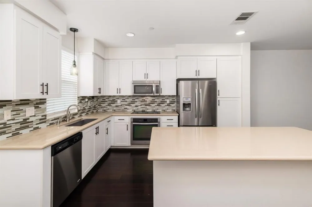 1865 Alkali Heath Lane Carlsbad, CA 92011