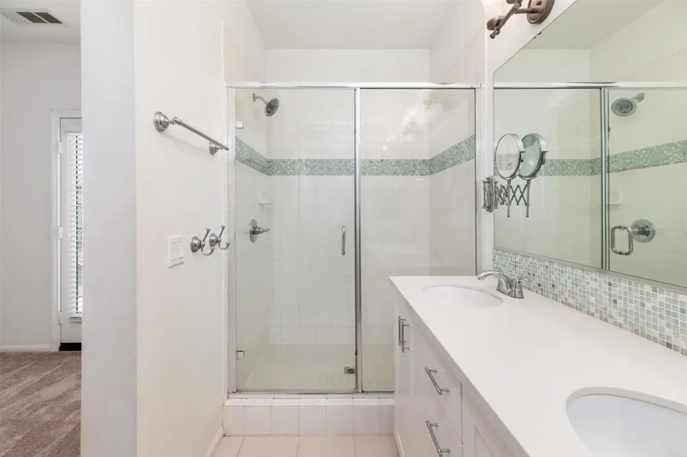 1865 Alkali Heath Lane Carlsbad, CA 92011