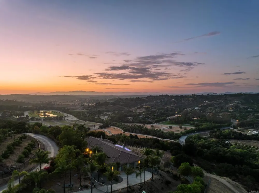 30330 Via Maria Elena Bonsall, CA 92003