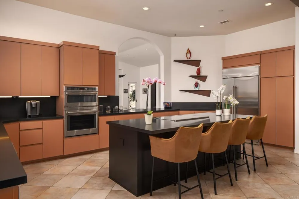 30330 Via Maria Elena Bonsall, CA 92003