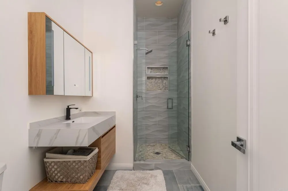 30330 Via Maria Elena Bonsall, CA 92003