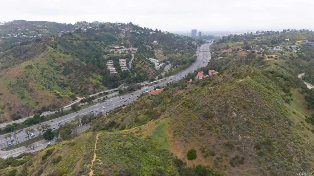 2411 San Marco Dr Los Angeles, CA 90068