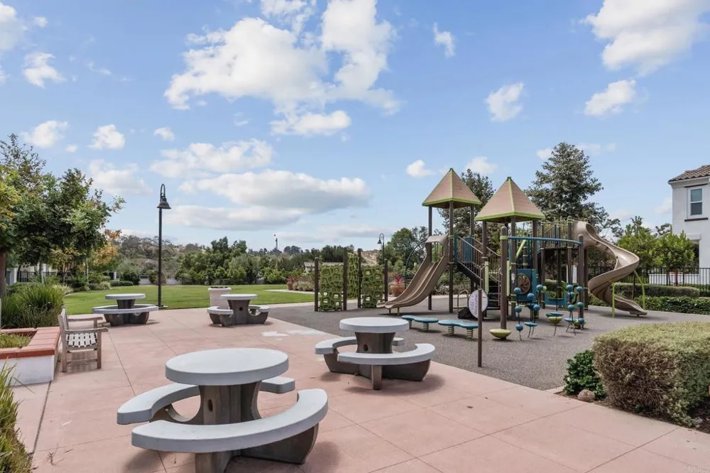 4136 Sitio Flor Oceanside, CA 92057