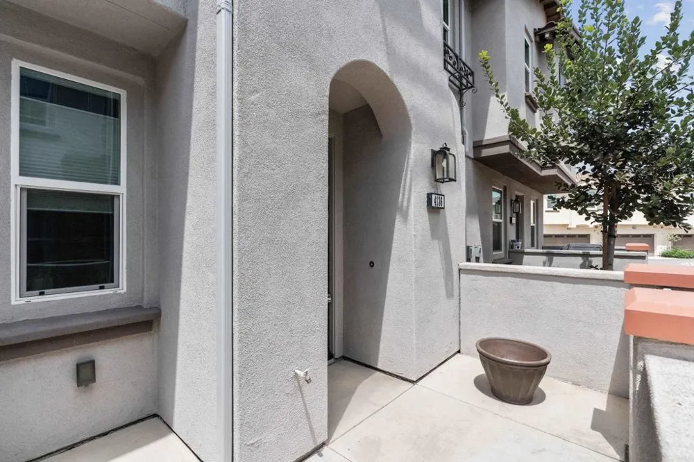 4136 Sitio Flor Oceanside, CA 92057