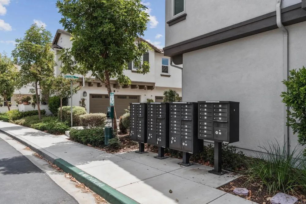 4136 Sitio Flor Oceanside, CA 92057