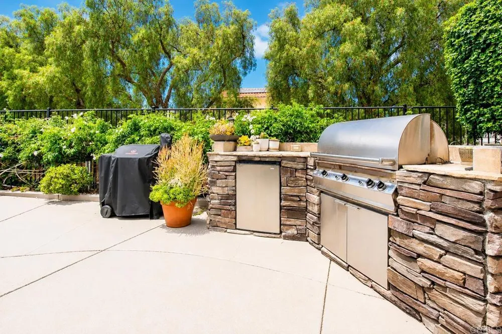 421 Lexington Circle Oceanside, CA 92057