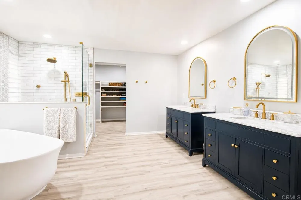 421 Lexington Circle Oceanside, CA 92057