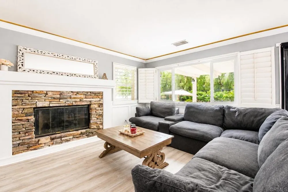 421 Lexington Circle Oceanside, CA 92057