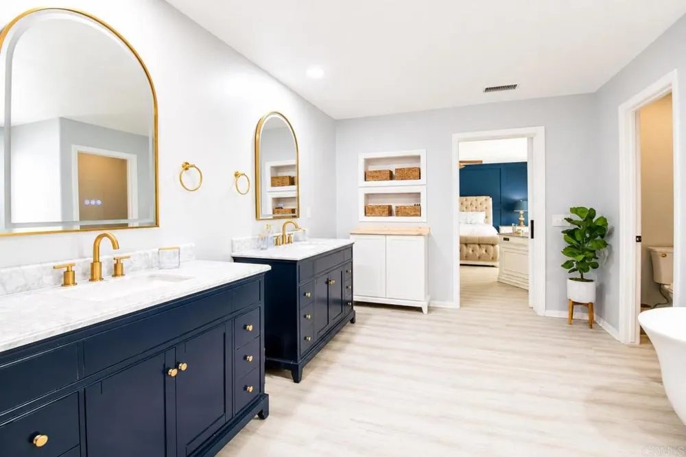 421 Lexington Circle Oceanside, CA 92057