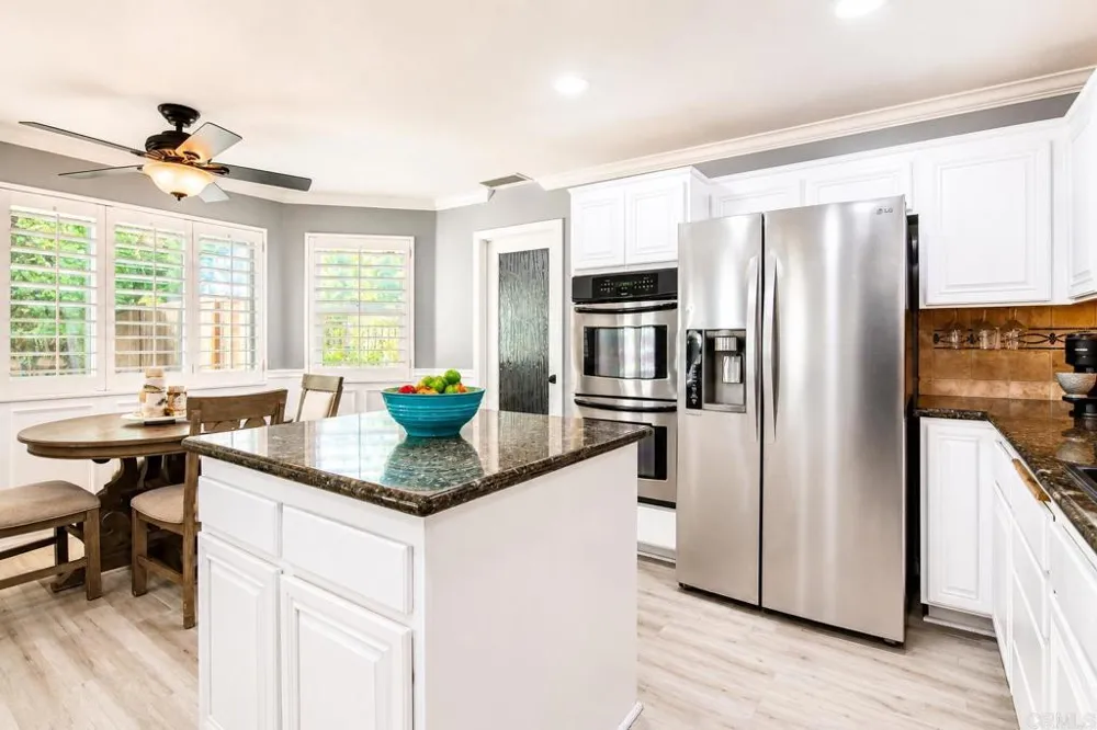 421 Lexington Circle Oceanside, CA 92057