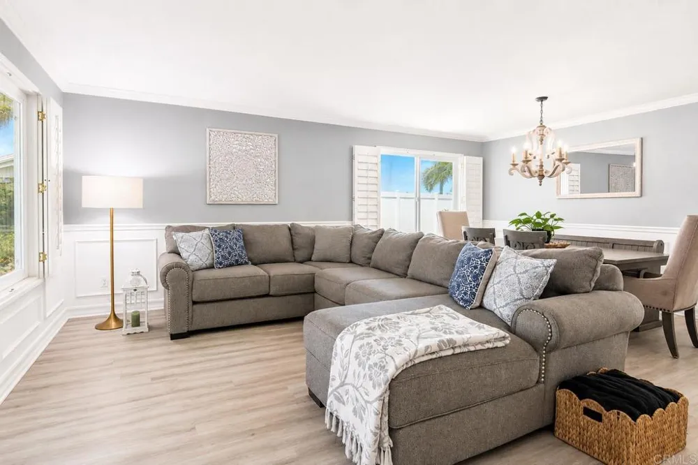 421 Lexington Circle Oceanside, CA 92057