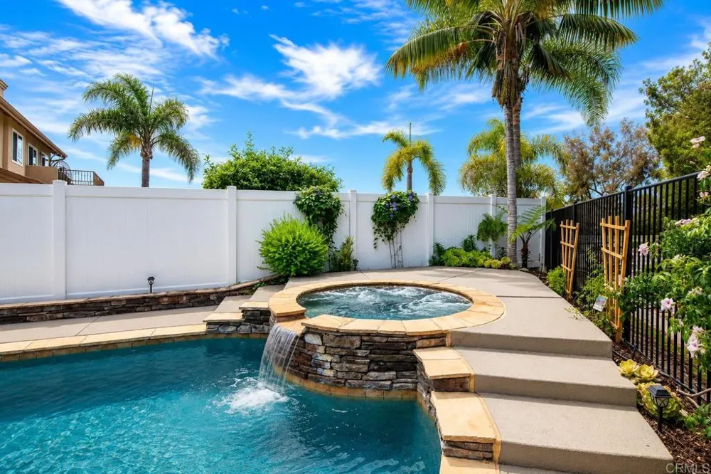 421 Lexington Circle Oceanside, CA 92057