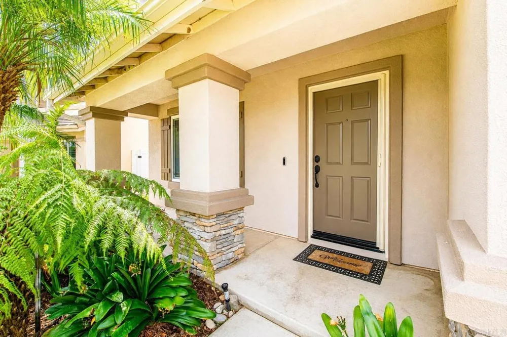 421 Lexington Circle Oceanside, CA 92057