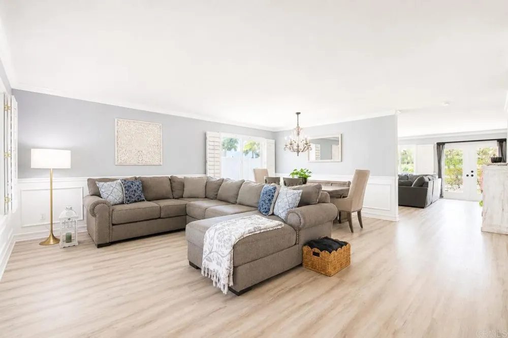 421 Lexington Circle Oceanside, CA 92057
