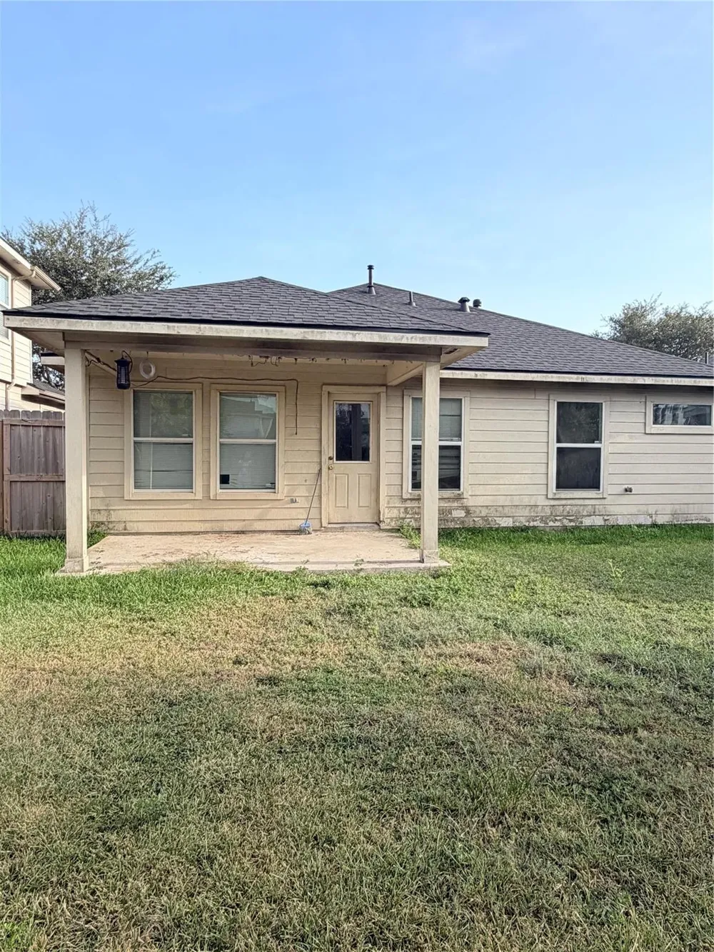 323 Annatto Lane Crosby, TX 77532