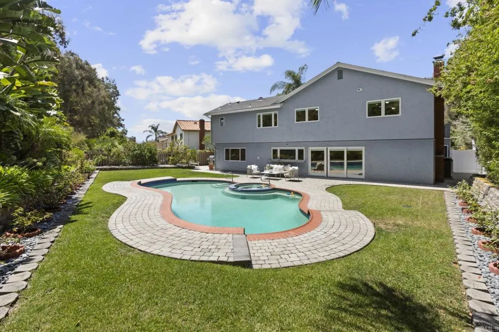5545 Coral Reef Avenue La Jolla, CA 92037