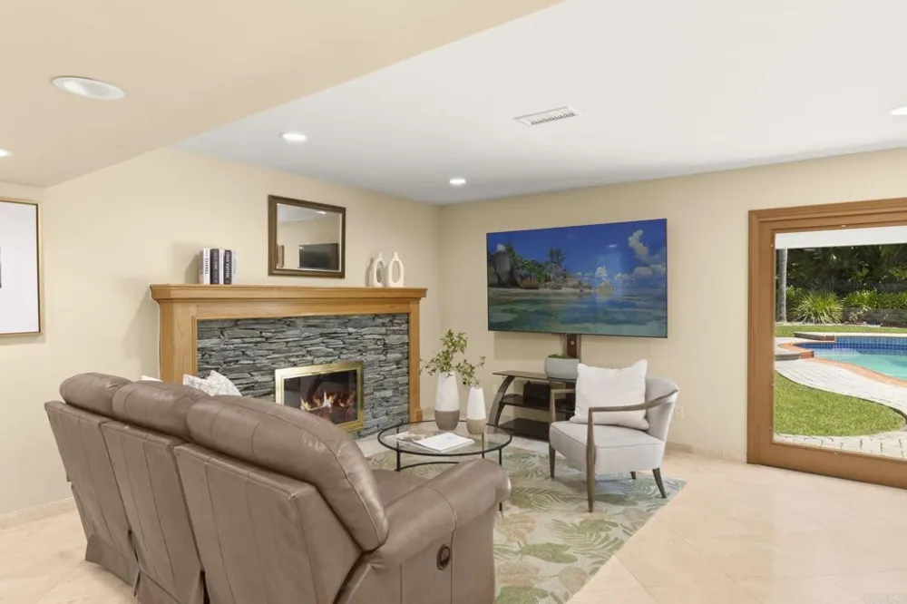 5545 Coral Reef Avenue La Jolla, CA 92037