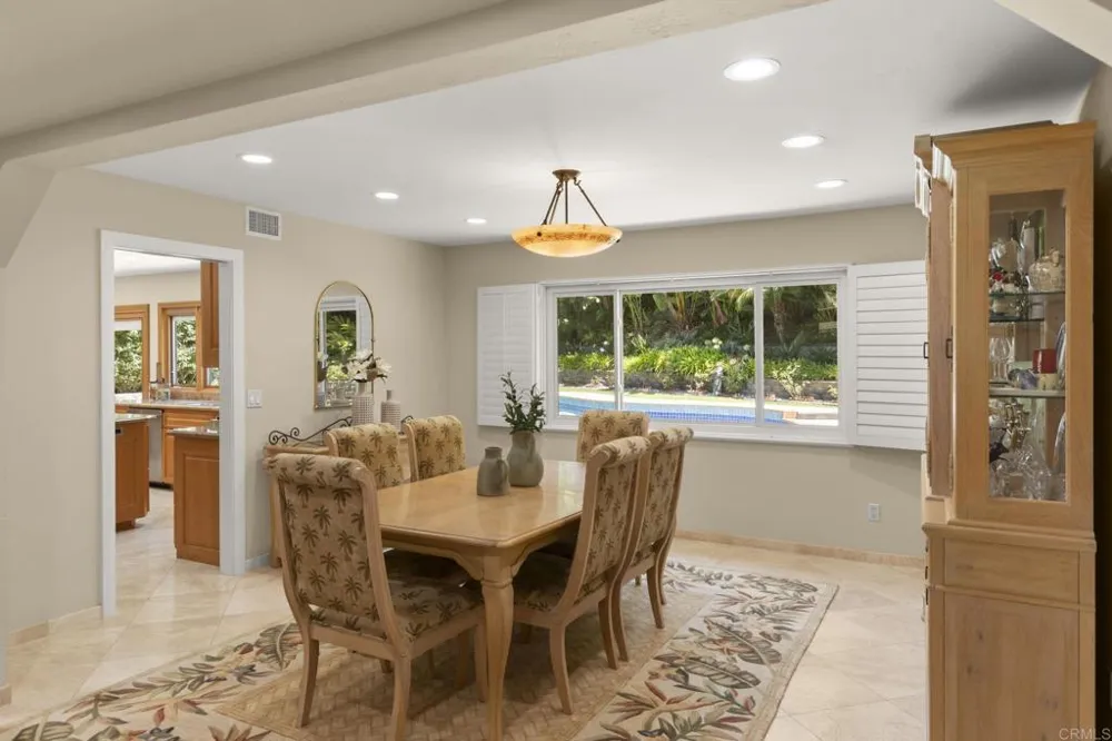 5545 Coral Reef Avenue La Jolla, CA 92037