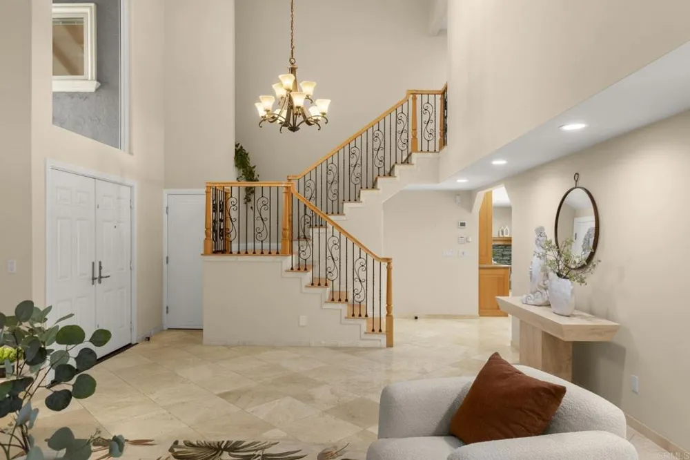 5545 Coral Reef Avenue La Jolla, CA 92037
