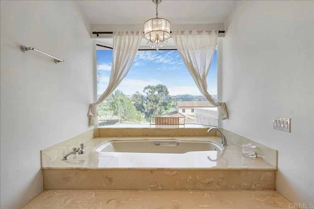 5274 Margaret Bonita, CA 91902