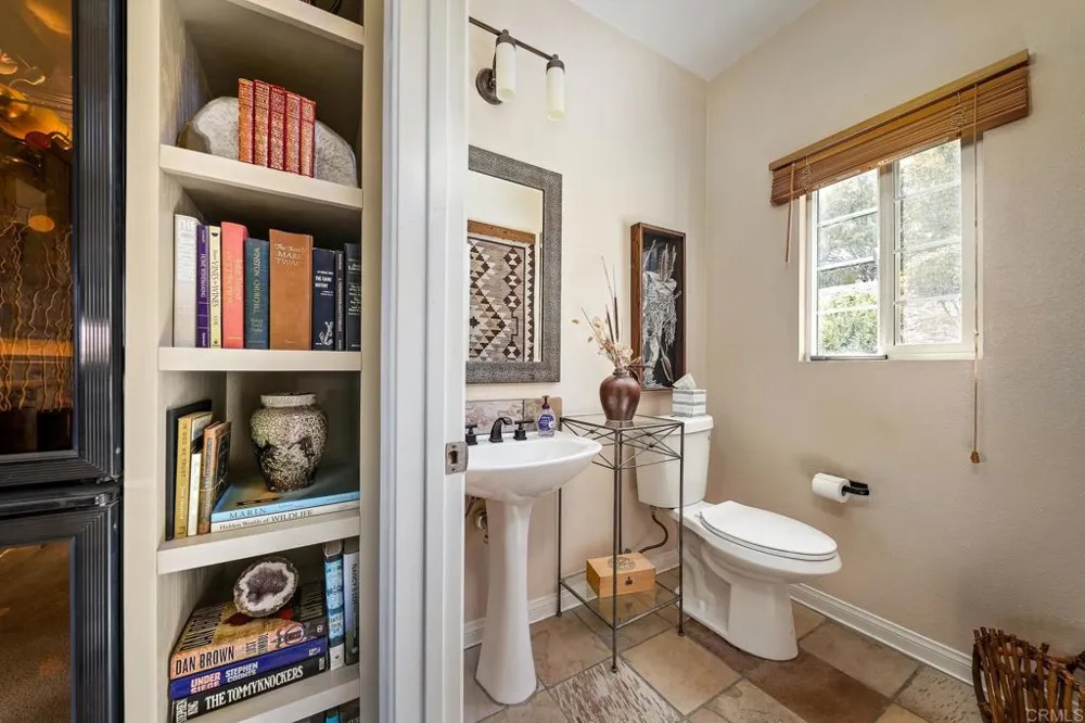 1684 Hubbard Place Escondido, CA 92027