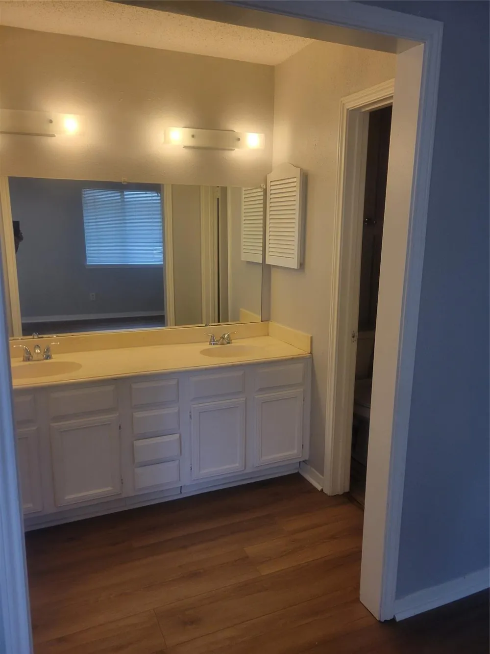3046 Mosby Drive Sugar Land, TX 77479