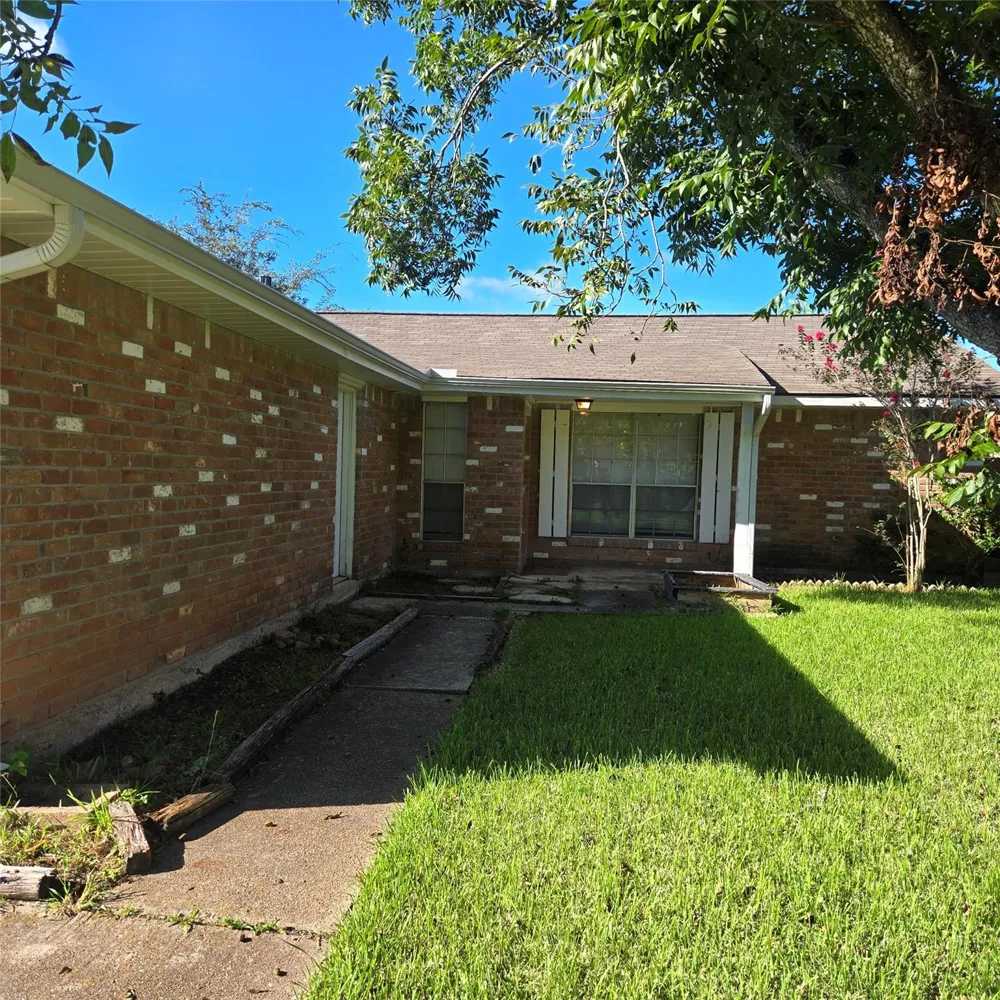 3046 Mosby Drive Sugar Land, TX 77479