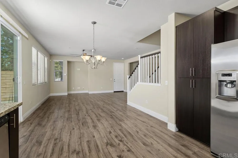 28067 Calle Bonita Temecula, CA 92592